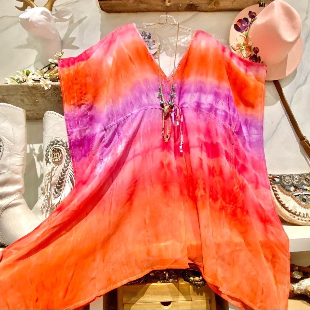 Vibrant TIE DYE OMBRA poncho/kaftan cover up w resort vacay beach hippy vibe